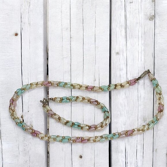 Genuine Pearl Necklace & Bracelet Set Pastel Colors Double Helix Gold Beads 18"L - Picture 5 of 5